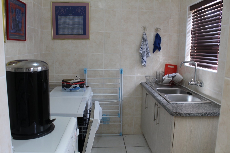  Bedroom Property for Sale in Dana Bay Western Cape